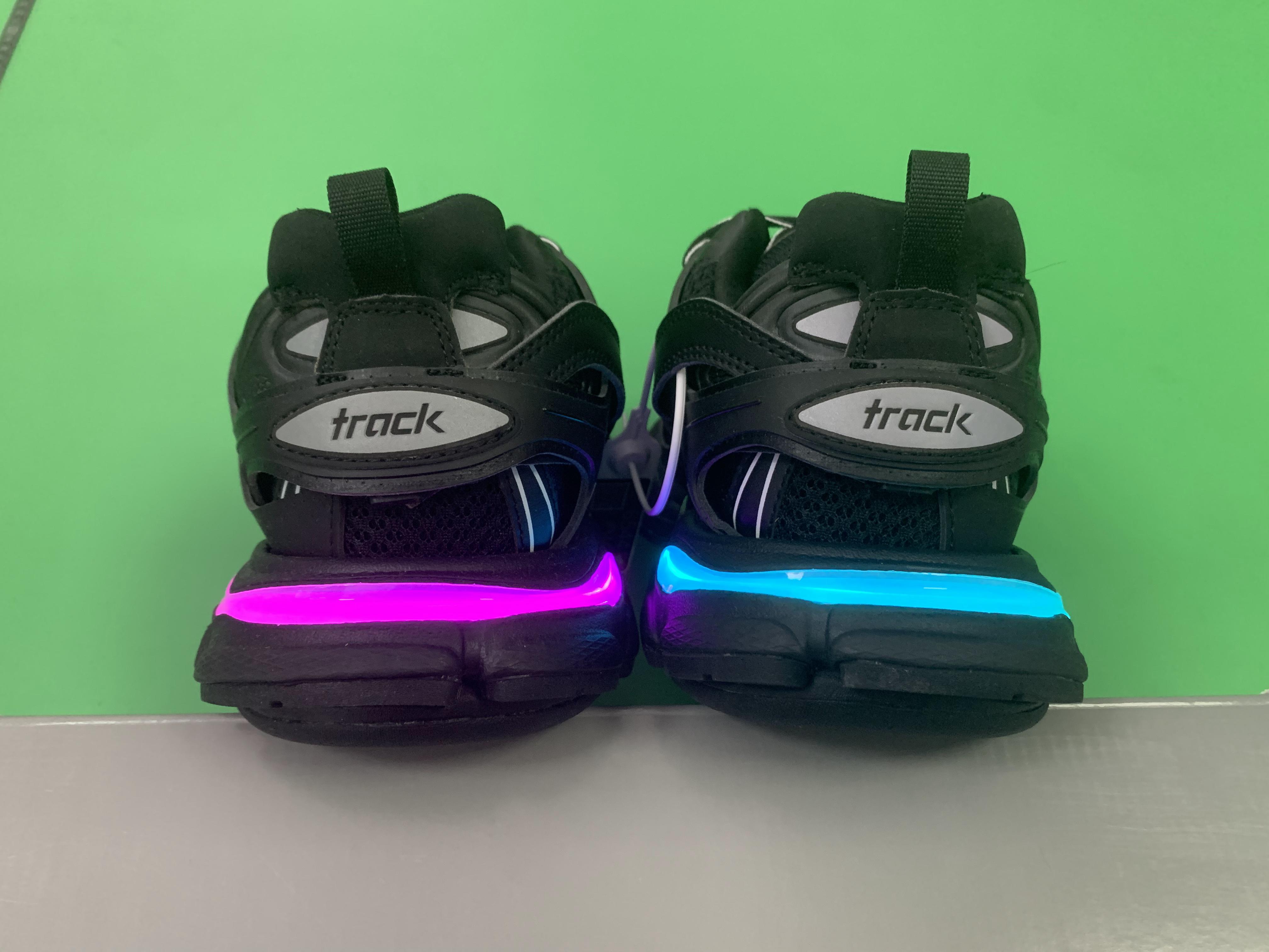 OK  Batch   Balenciaga Track  With LED -5