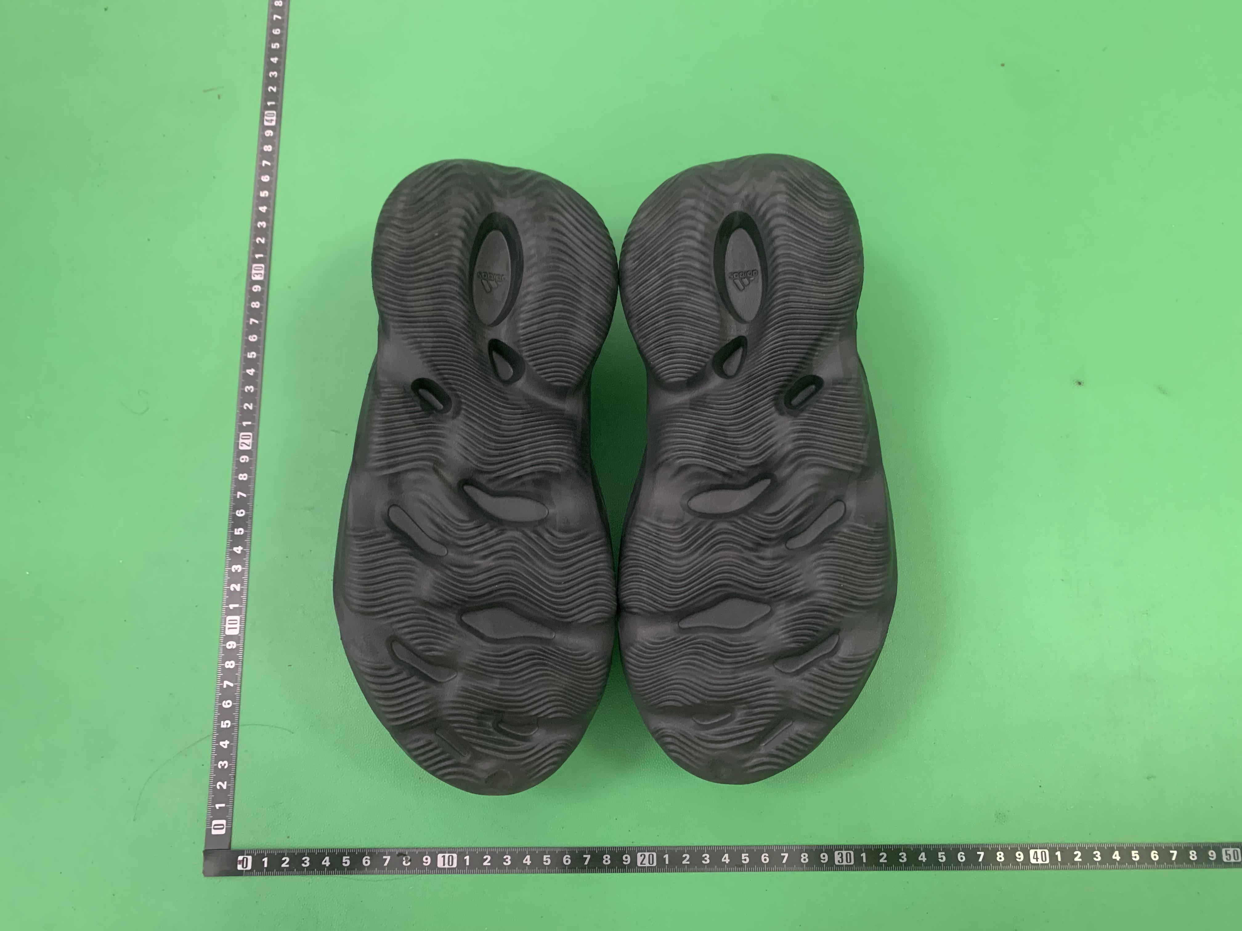 LW Batch Yeezy Foam Rnna -2