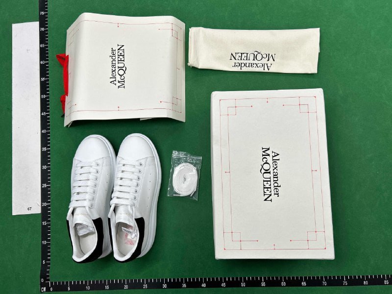 BF Batch  Alexander McQueen White and Gold Oversized Sneakers -4